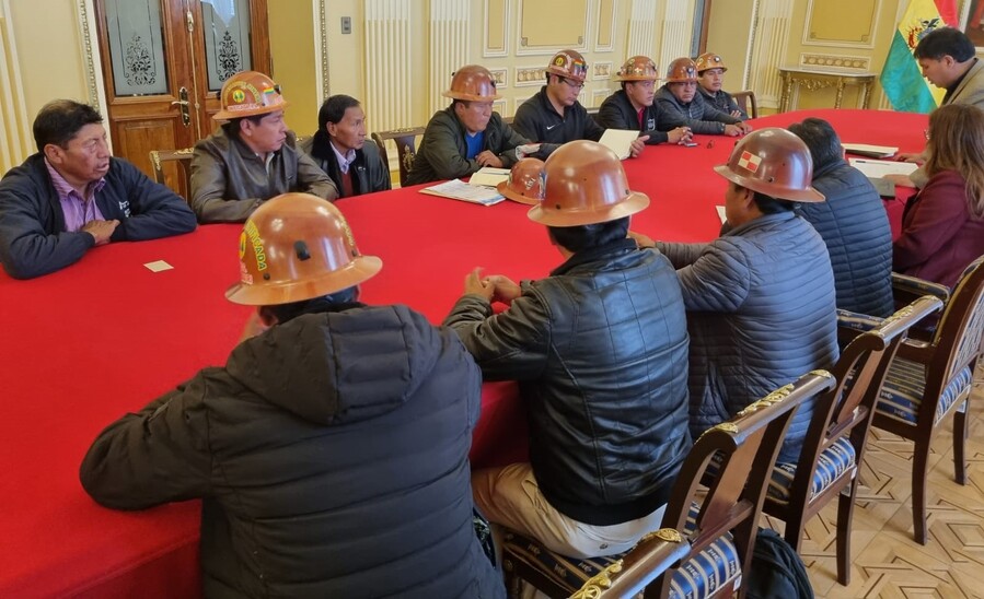 Cooperativas mineras de Potosí reafirman respaldo al Gobierno nacional y al presidente Arce