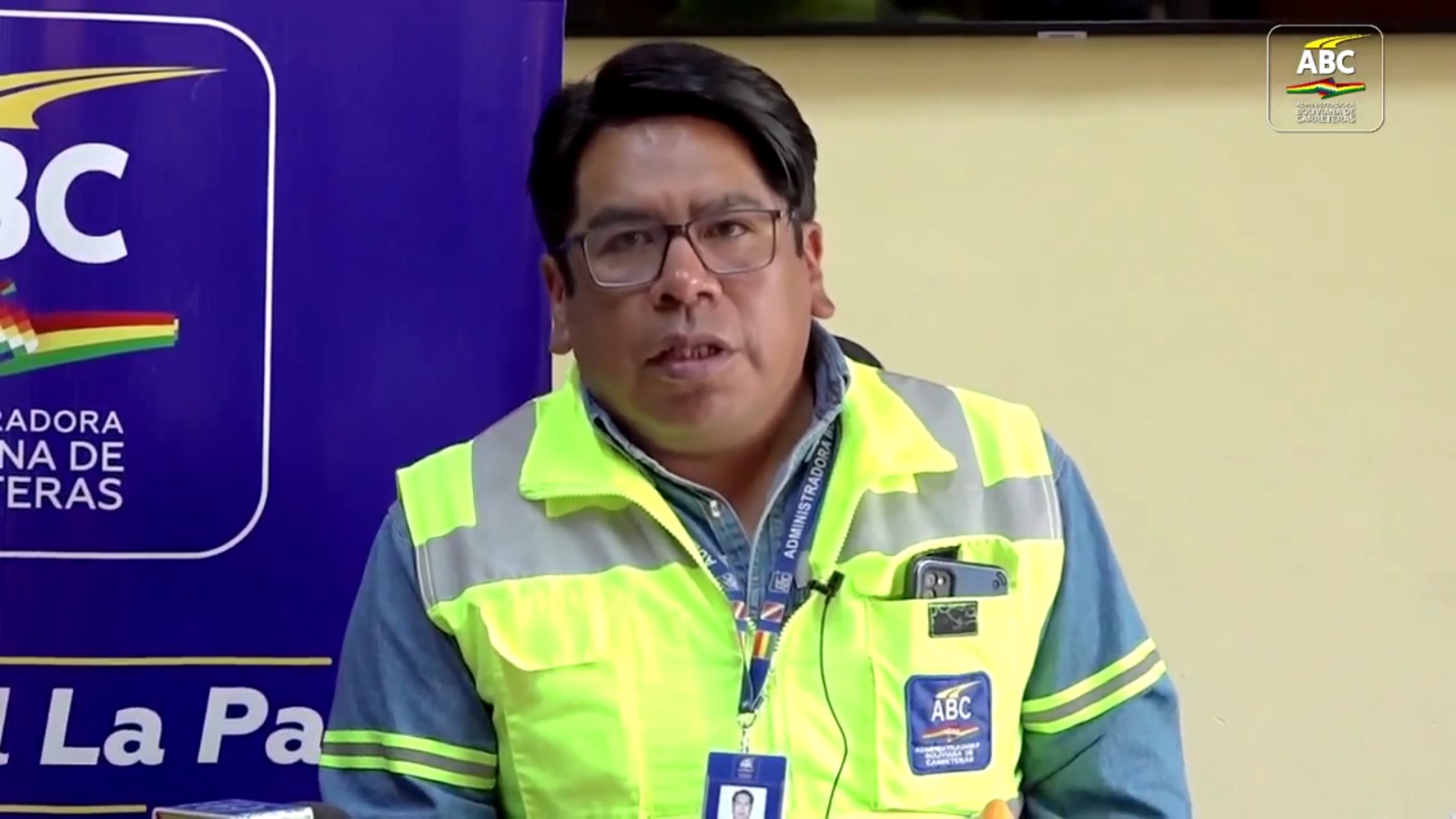 ABC reporta derrumbe en el tramo Unduavi-Chulumani y recomienda a los conductores no arriesgar su seguridad