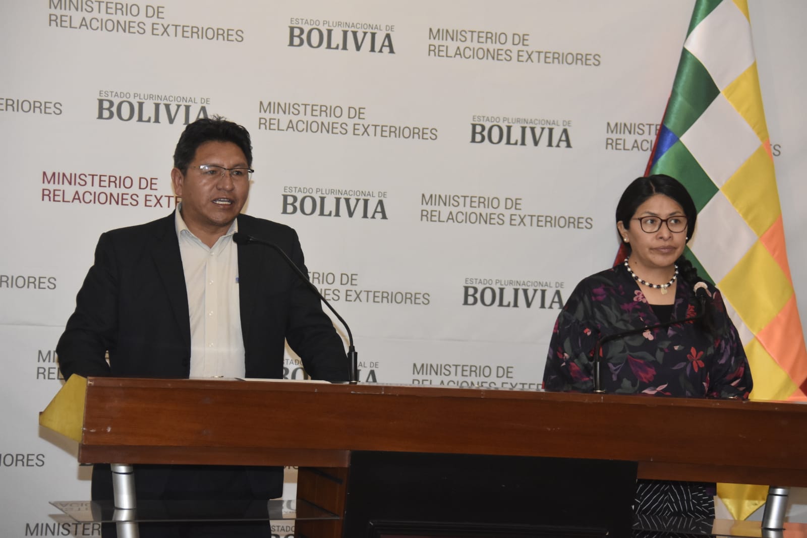 Bolivia gestiona con Chile celeridad en trámites fronterizos ante filas provocadas por control migratorio