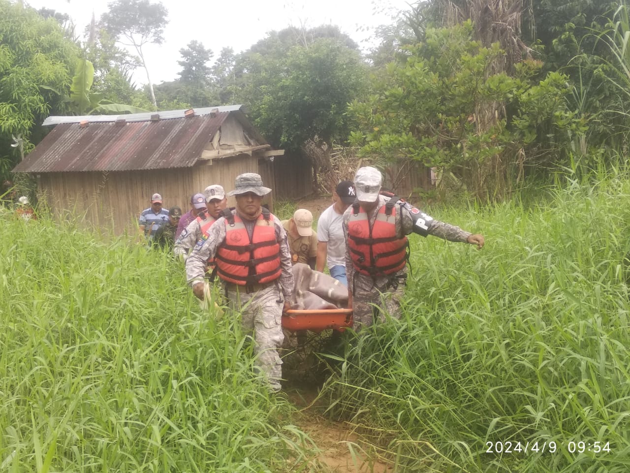 Militares recuperan un cuerpo sin vida en el río Acre