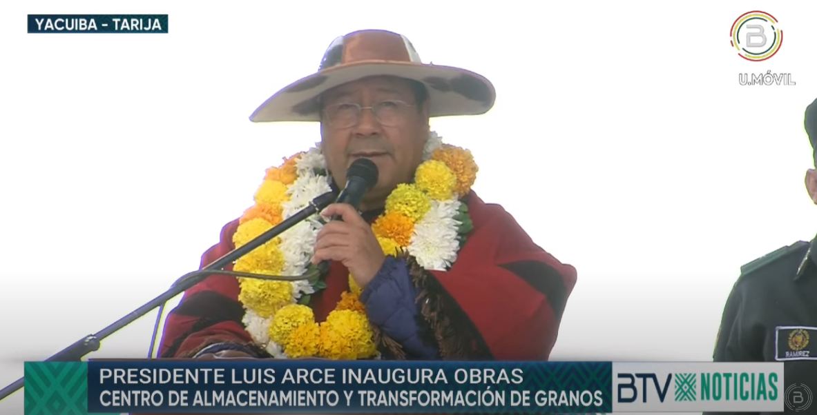 Arce entrega centro de acopio de granos, viviendas, riego y enlosetados por Bs 104,3 millones en Yacuiba