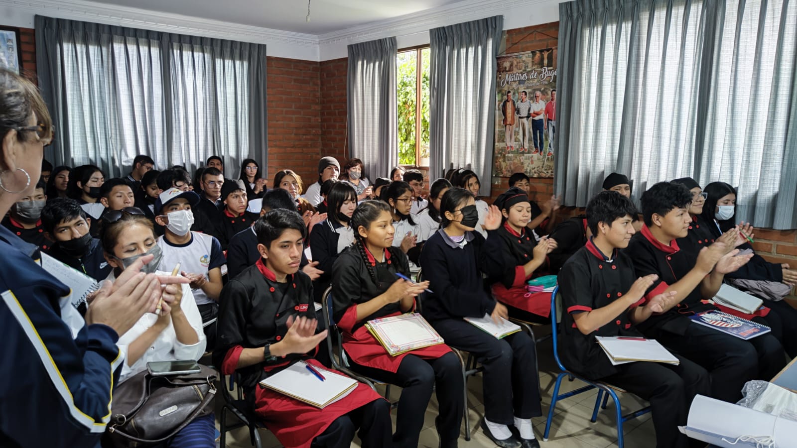 Seprec promueve el “espíritu emprendedor” de los jóvenes con capacitación y educación empresarial en Cochabamba