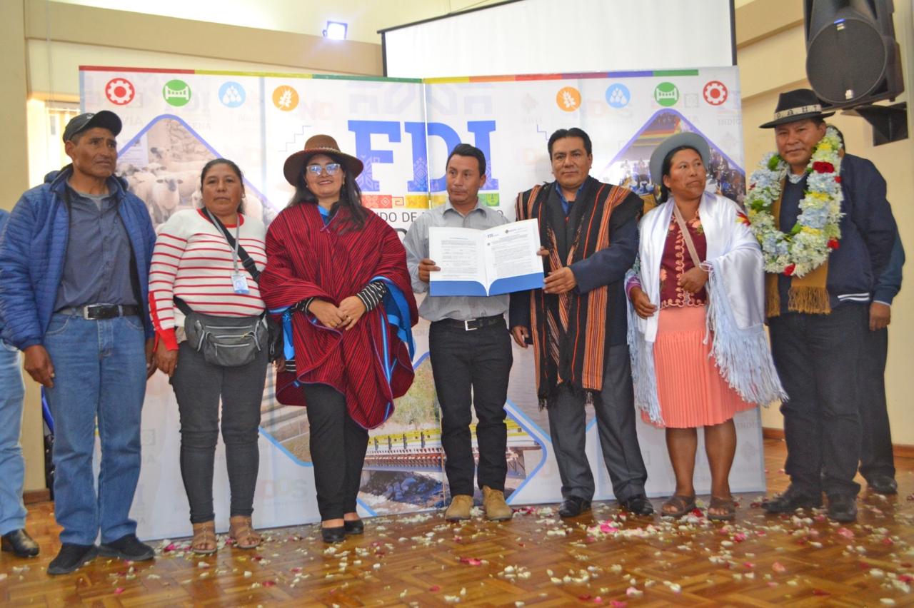 Gobierno entrega convenios de financiamiento para fortalecer la producción agropecuaria en 17 municipios