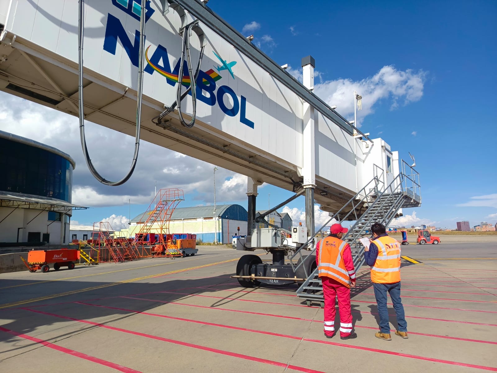 ATT constata que equipos en el aeropuerto de El Alto cumplen con estándares recomendados 