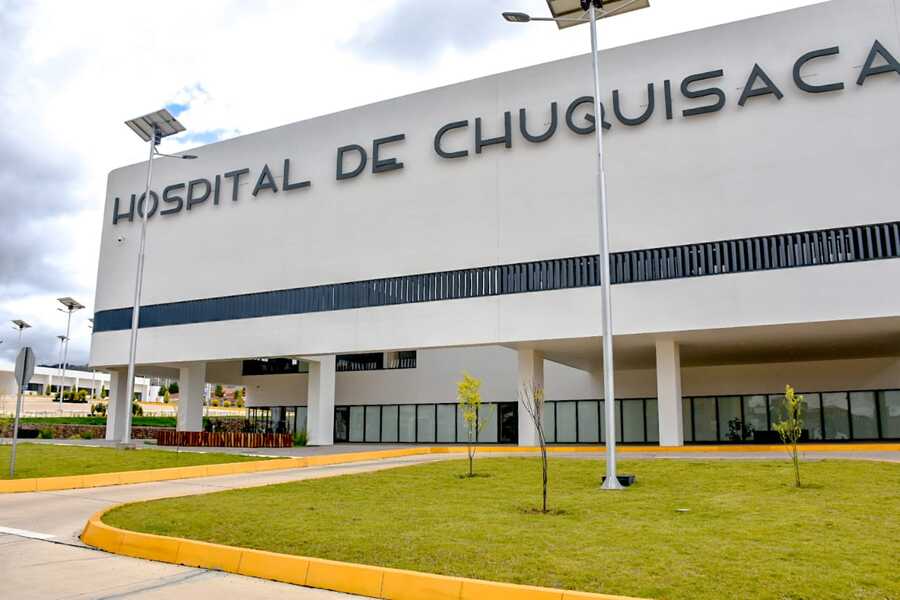 El moderno Hospital de Chuquisaca empezó a prestar servicios, Arce asegura que es una “promesa cumplida” 