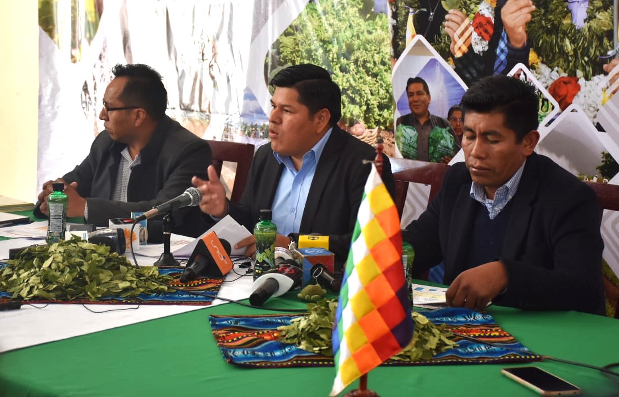 El viceministro Jaime Mamani, en conferencia de prensa. Foto: VDSySC.