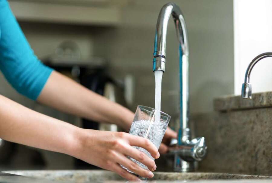 Agua que se distribuye en La Paz y El Alto tiene 100% de conformidad con normas de calidad