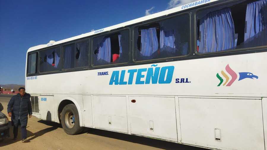 Denuncian agresiones de grupos afines a Morales en Soracachi, Oruro