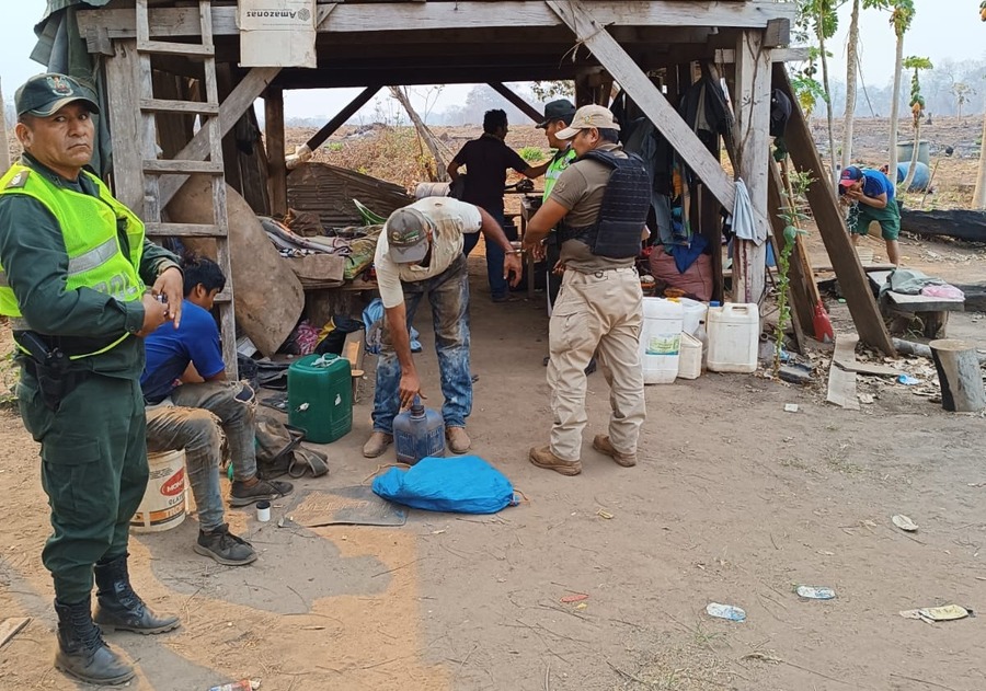Aprehenden a 5 personas por quemas ilegales en San Ignacio de Velasco