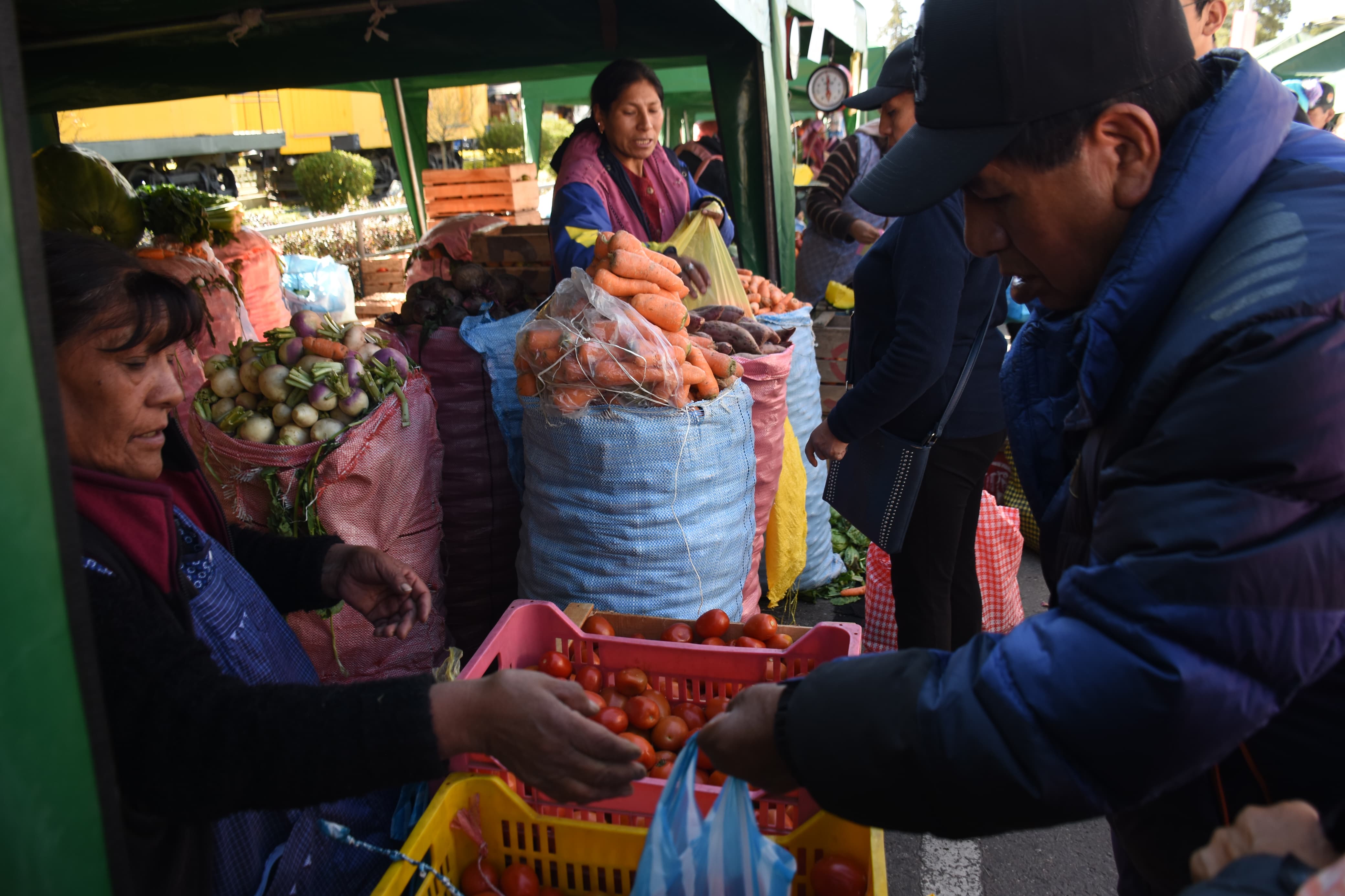Ferias “Del campo a la olla” se instalarán esta semana en El Alto, Cochabamba y Santa Cruz