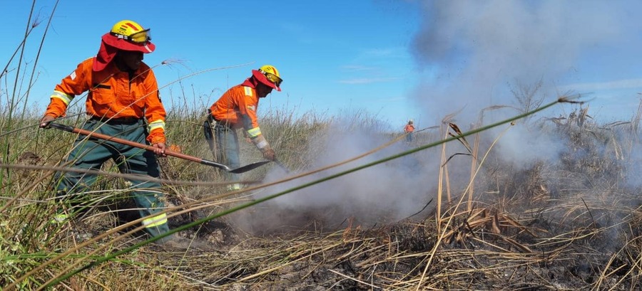 Analizan suspender clases por contaminación ambiental en Pando y recomiendan usar barbijo