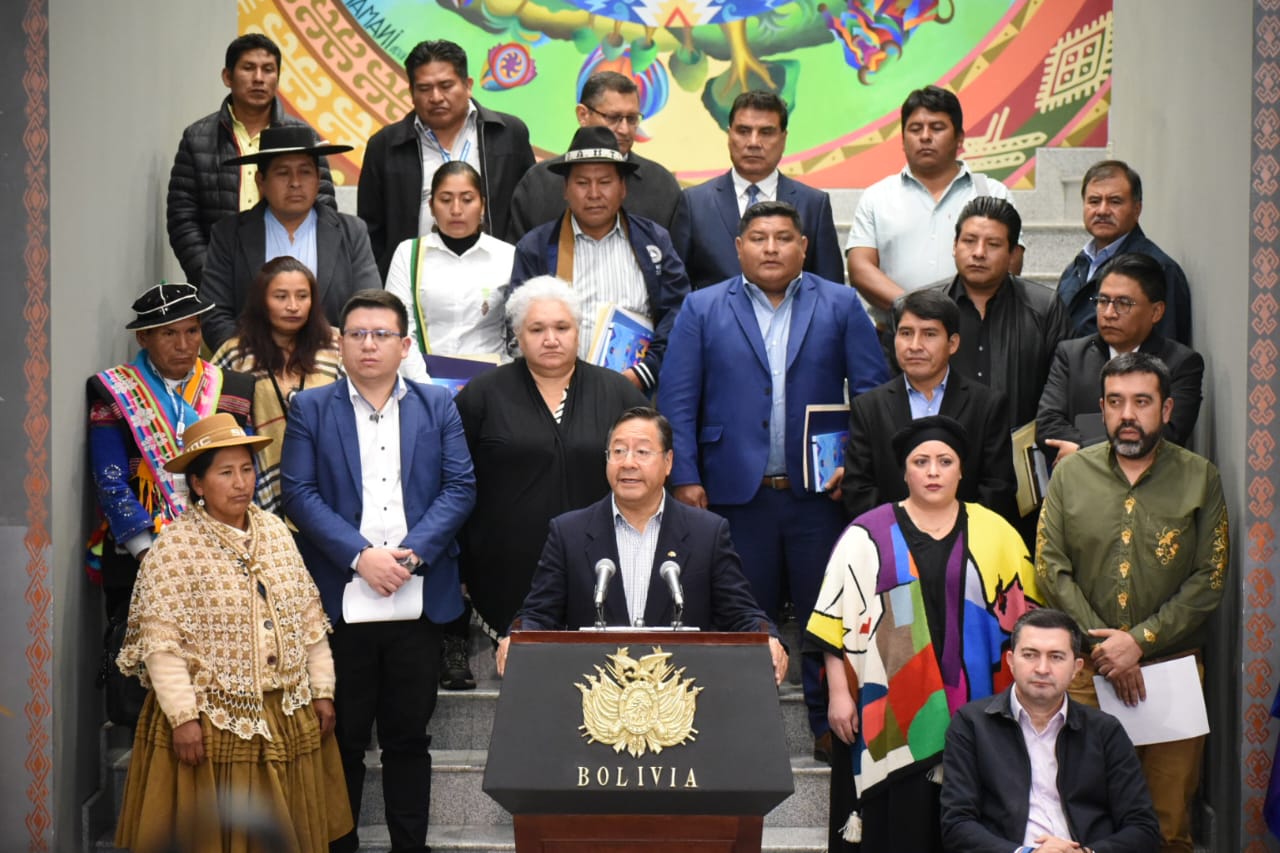 Conferencia de prensa del Consejo Nacional de Autonomías (CNA). Foto: Gustavo Ticona.