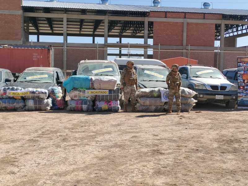Entregan a la Aduana mercadería comisada al contrabando valuada en Bs 300.000