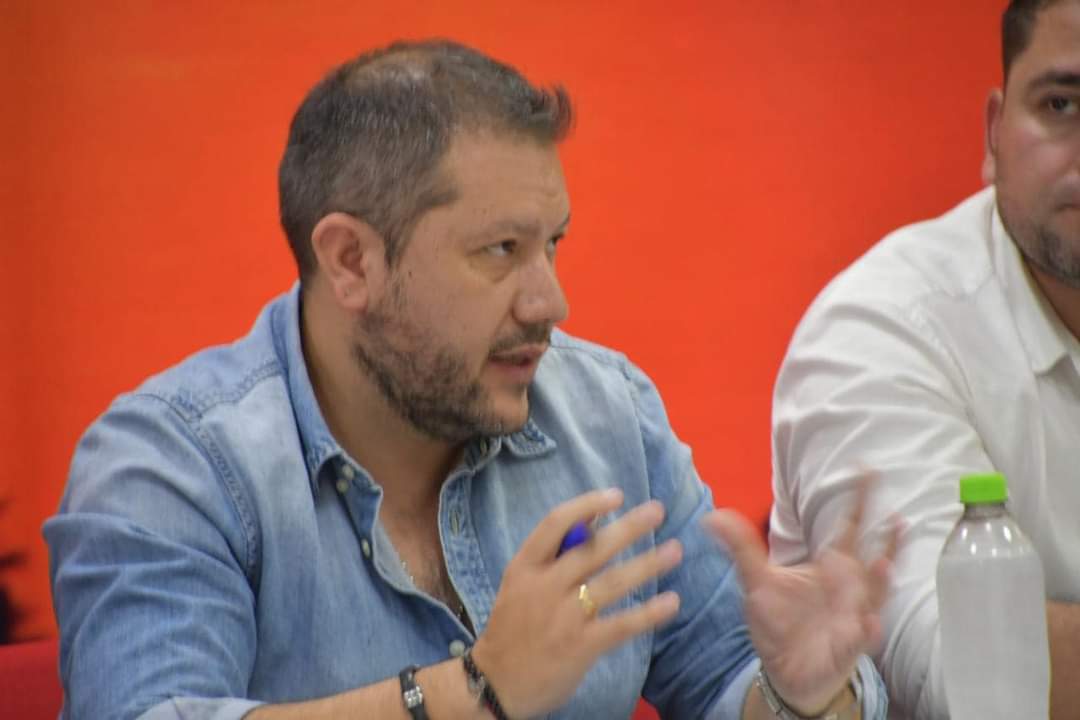 Dos empresas presentan documentos para importar y comercializar combustibles