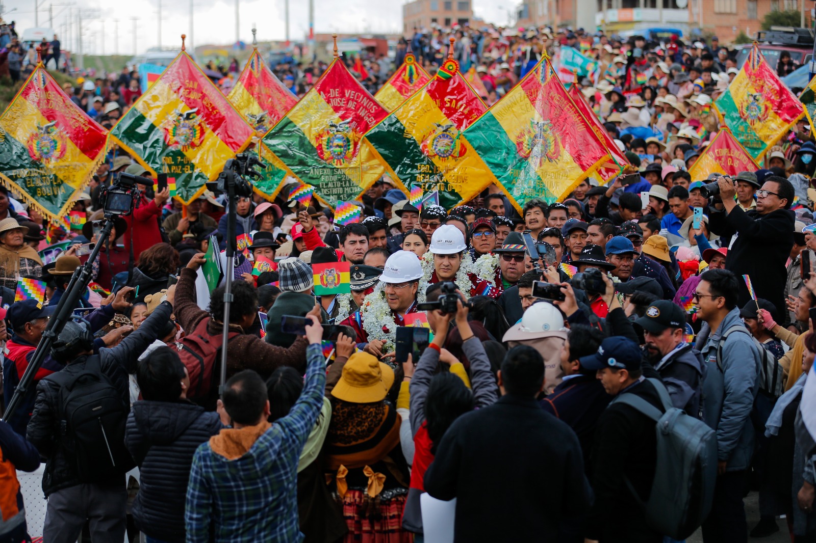 En El Alto inician obras de tendido de alcantarillado en tres distritos con inversión de más de Bs 25,2 millones