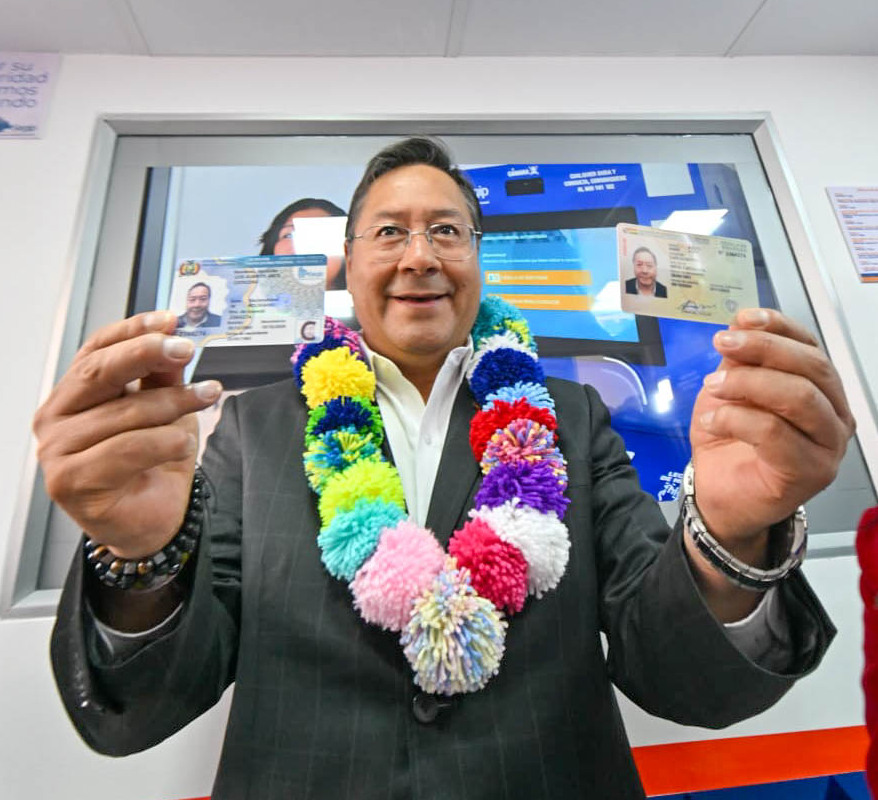 Inauguran estación EDA para reposición de cédulas de identidad y licencias de conducir de manera automática y segura