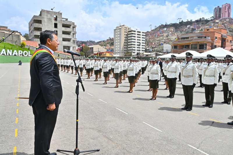 Arce exhorta a forjar una Policía del Bicentenario tecnológicamente avanzada y altamente capacitada contra el crimen 
