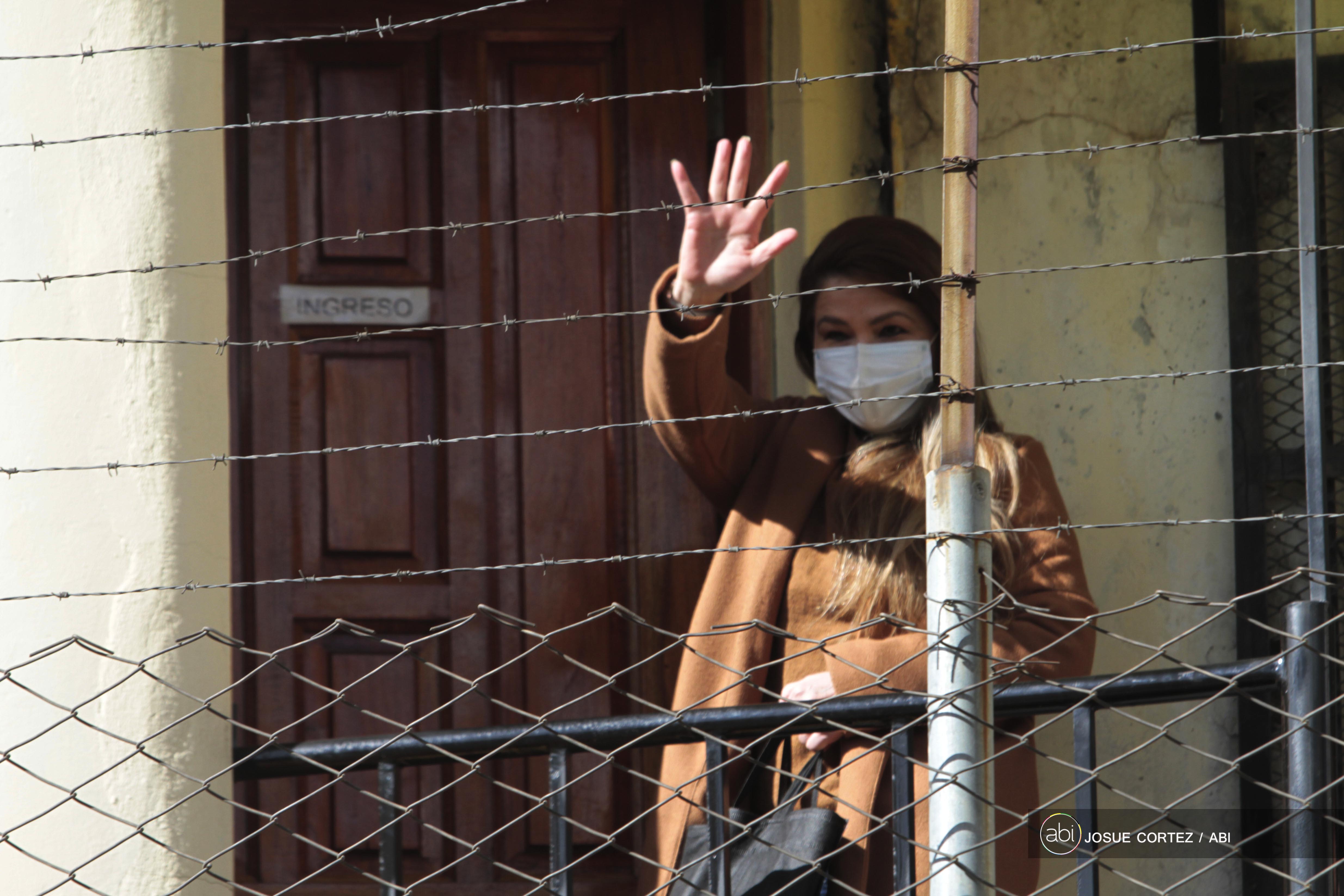 TCP ratifica juicio ordinario contra Áñez por designación de su prima como gerente de EBA