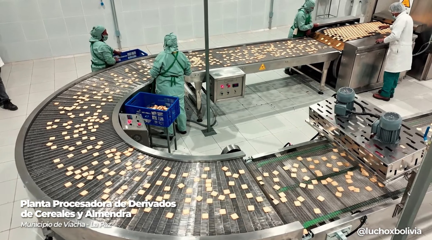 Arce afirma que “no retrocederá” en su misión de industrializar el país, un compromiso con los bolivianos