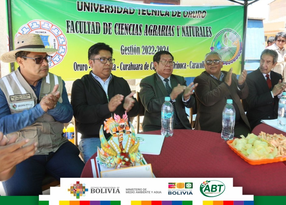 Entregan más de 11.000 pies tablares de madera para mobiliario de la Universidad Técnica de Oruro