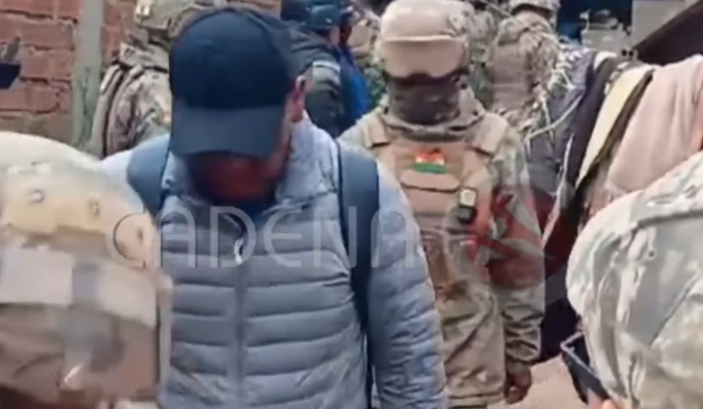 Allanan domicilios y aprehenden a implicados en asesinato de un minero en Oruro 