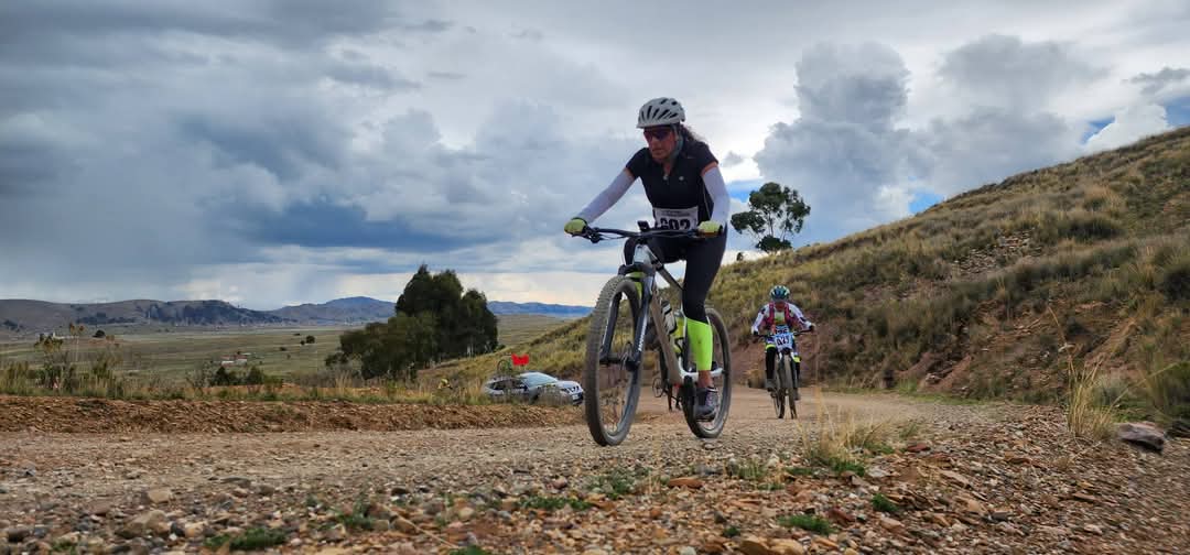 Eduardo Moyata y Nicole Torrico ganan el “Biking” Tour de Verano 2024