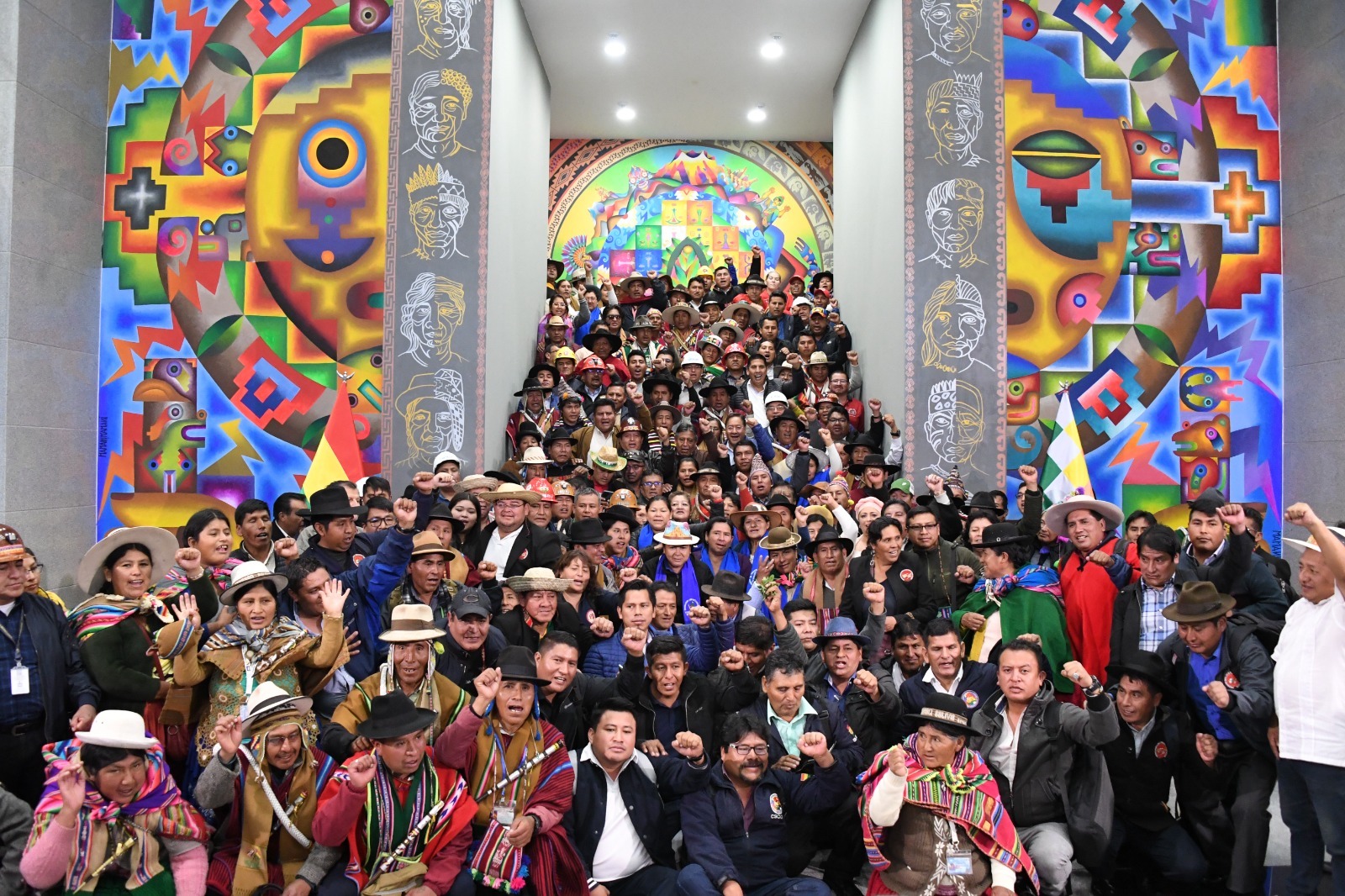 Sectores sociales ratifican respaldo al gobierno de Arce y piden convocatoria a nuevo congreso del MAS