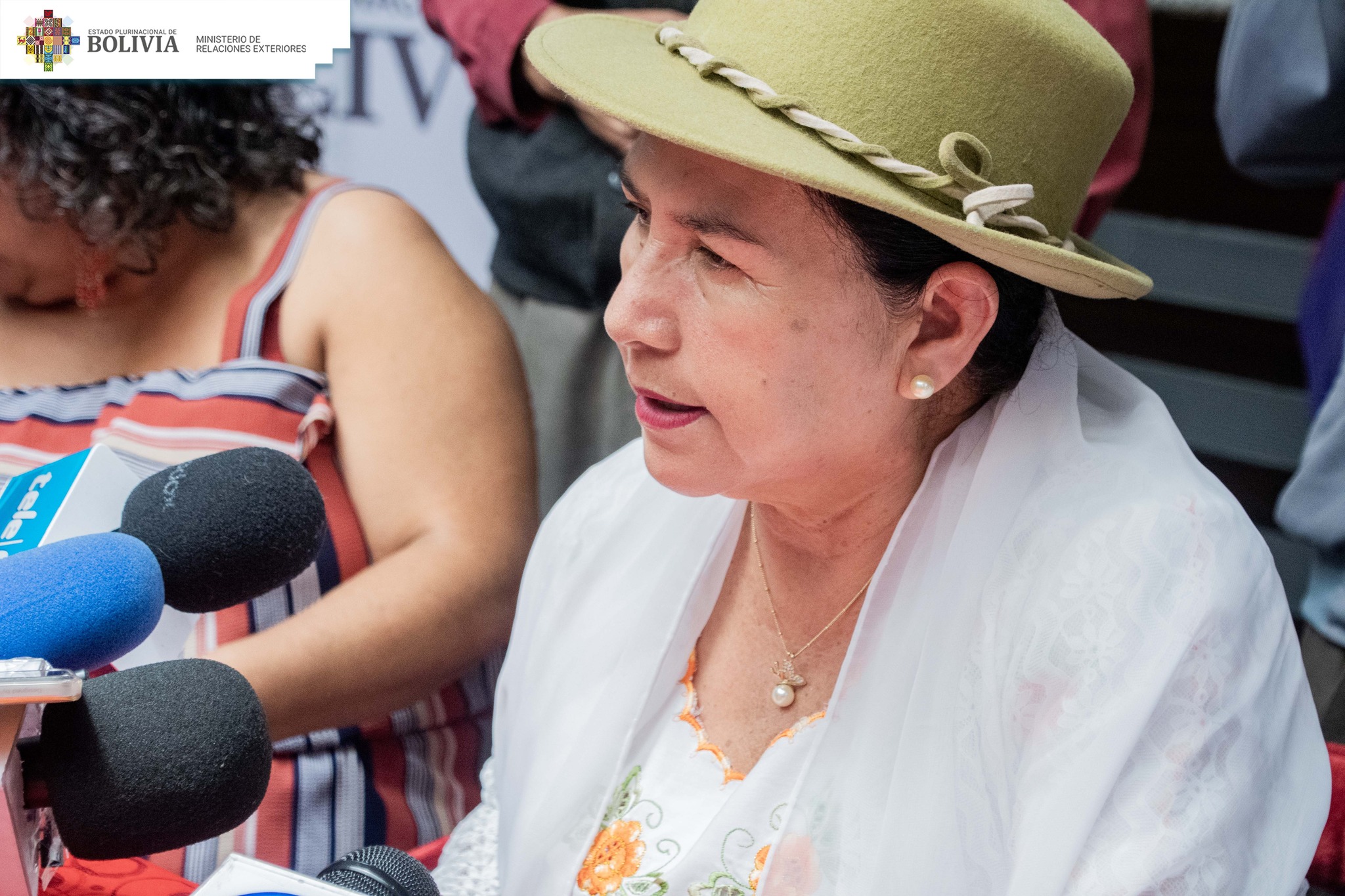 Canciller Sosa se solidariza con Ecuador e informa que no existen bolivianos afectados