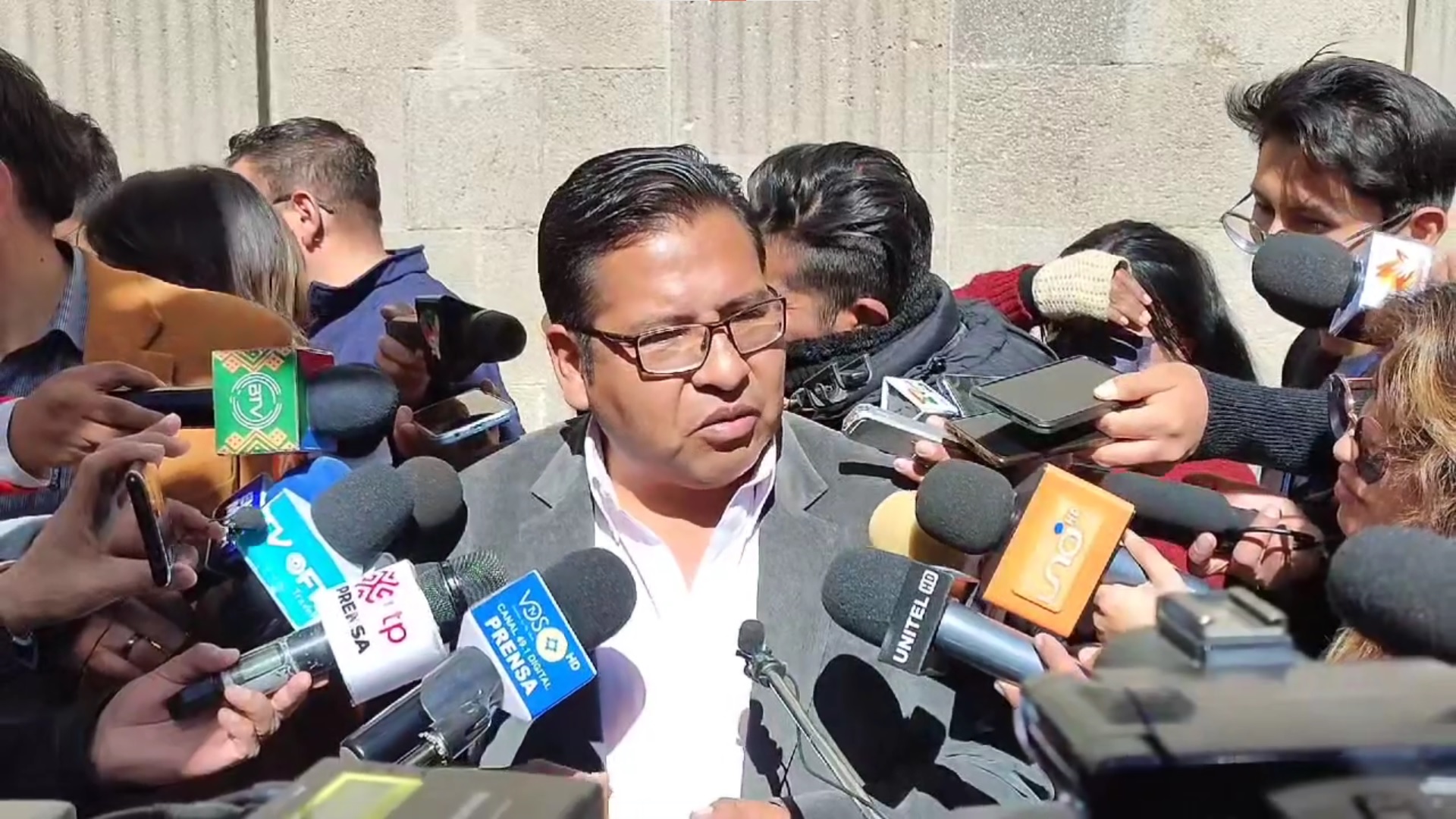 Diputado Jáuregui afirma que Evo Morales fue el “primer prorrogado” y lo compara con Melgarejo