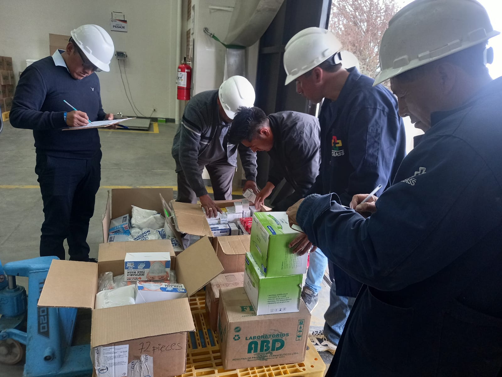 Salud garantiza atención en Tipuani con seis brigadas médicas y media tonelada de medicamentos