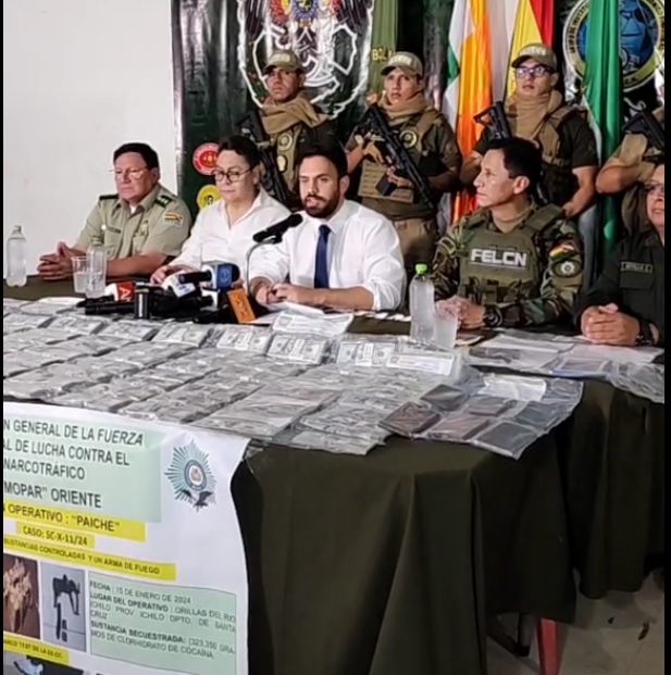 Aprehenden a tres abogados por dinero secuestrado al narcotráfico y anuncian baja para tres policías