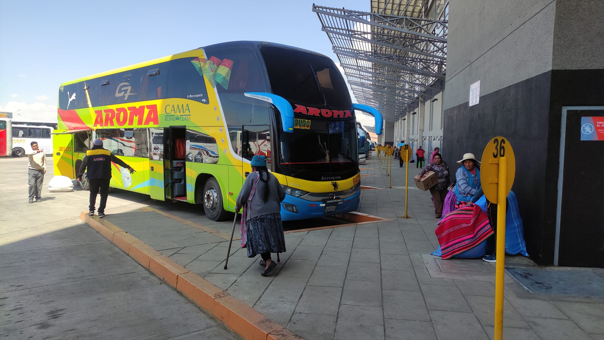 Viajes Internacionales: Terminal Metropolitana de El Alto habilita salidas solo a Chile y Perú