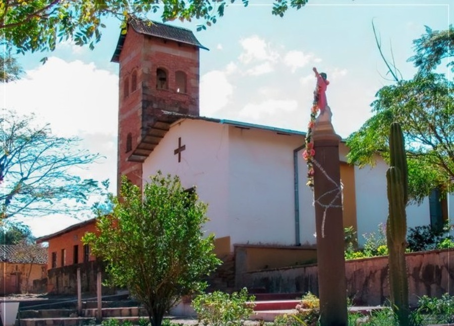 Levantan bloqueo en la cruceña Pampa Grande y se habilita vía hacia la capital, Sucre y Cochabamba