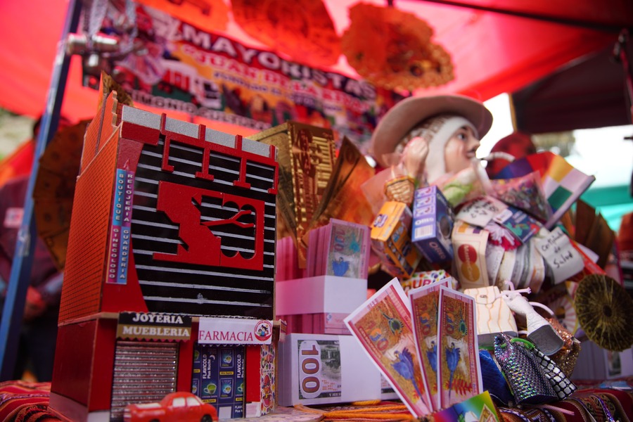 Policía cortará vías en inmediaciones de las ferias de Alasita y controlará seguridad en La Paz