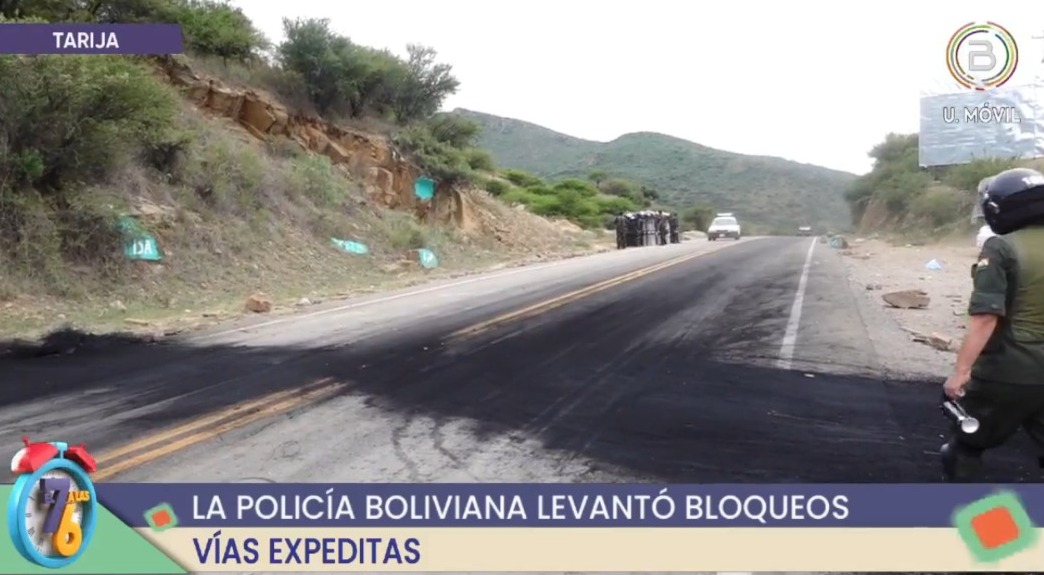 Policía persuade a bloqueadores y despeja la ruta Tarija – Gran Chaco