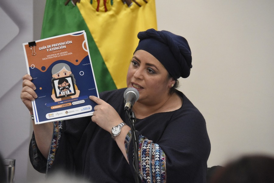 Ministra activa campaña “Lo virtual es real” y presenta la guía de prevención y atención de la violencia de género
