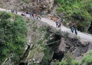 Accidente de tránsito en Charazani deja tres muertos y un desaparecido, familiares piden ayuda