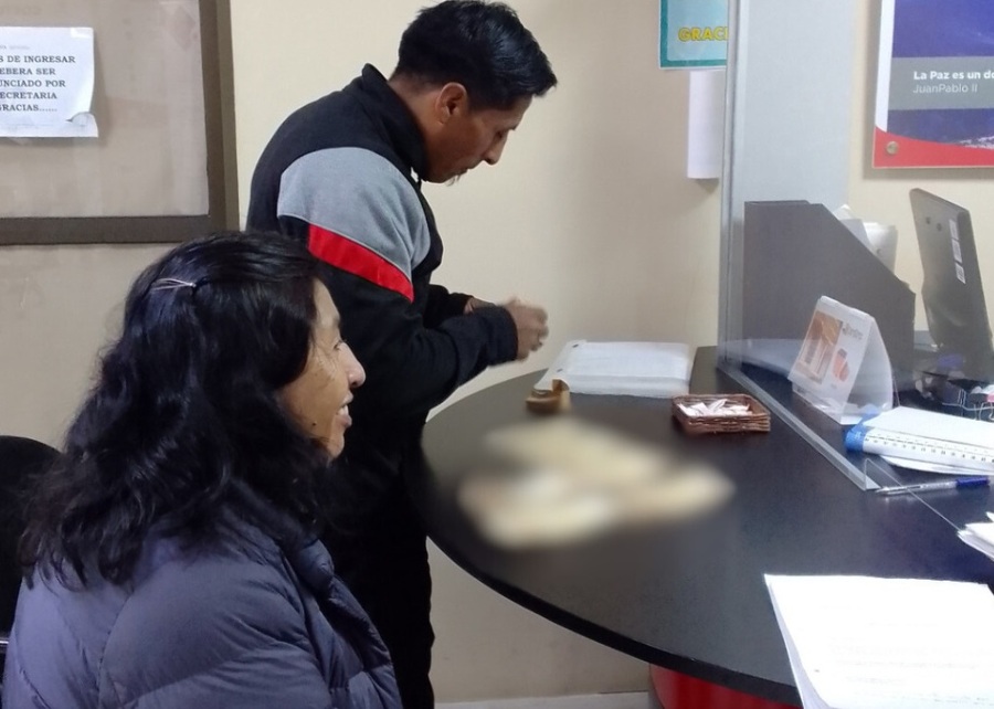 El Alto: 13 trabajadores cobran beneficios sociales con la intervención del Ministerio de Trabajo
