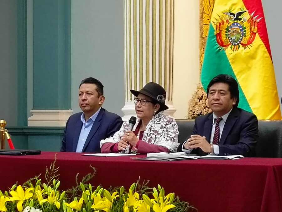 Acuerdan el reconocimiento recíproco de la licencia de conducir en Bolivia y Brasil