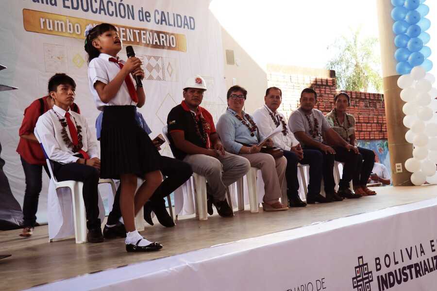 Ministra de Trabajo afirma que los bachilleres deben ser formados con la mirada en la industrialización 