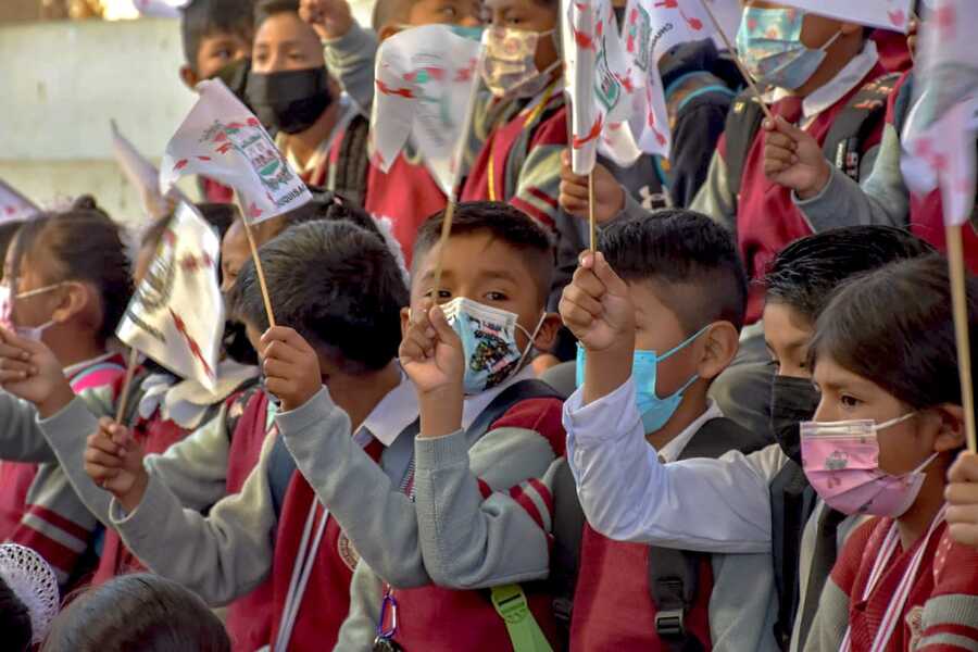 Ministra de Salud recomienda usar barbijo y aplicar las demás medidas de bioseguridad en unidades educativas