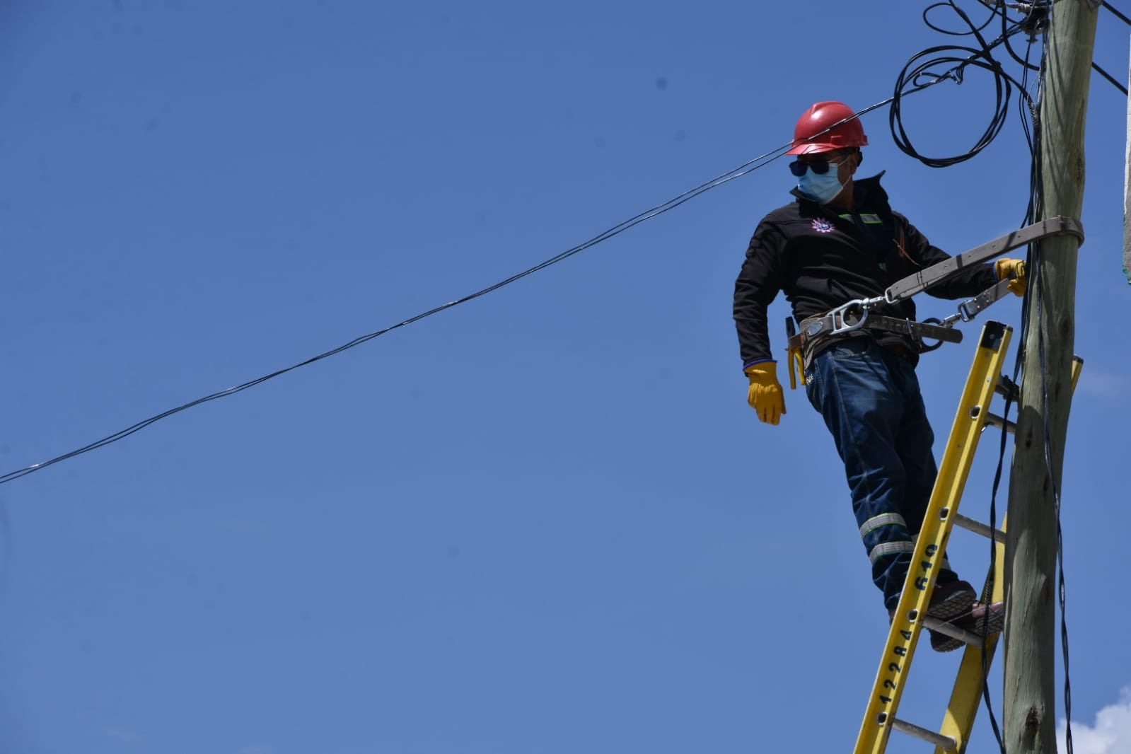 Cobertura eléctrica en áreas rural y urbana de Oruro incrementó hasta 94,3% entre 2021 y 2023