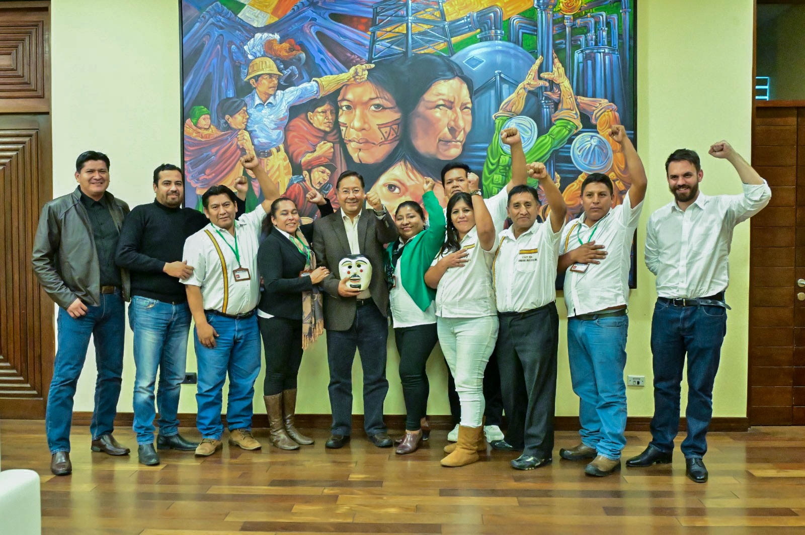 Presidente afirma que la industrialización consolidará el Estado Plurinacional 