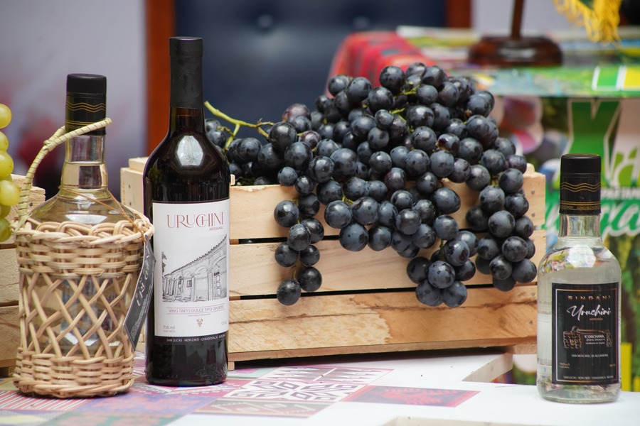 Más de 300 productores participarán en la XIII Feria Departamental del Singani Artesanal en Chuquisaca
