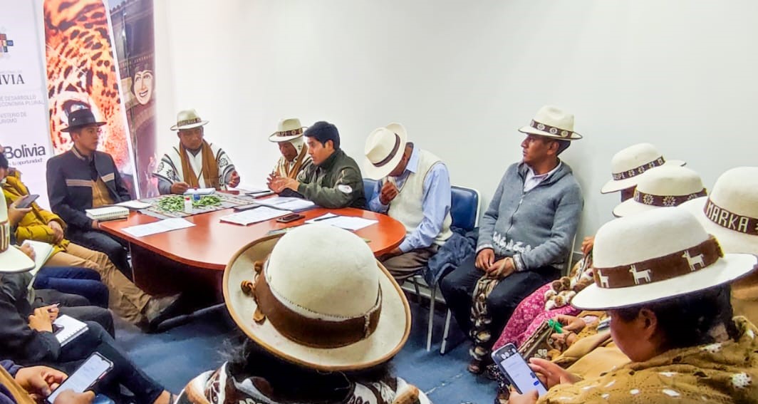 Coordinan proyectos de reactivación turística en el Parque Nacional Sajama