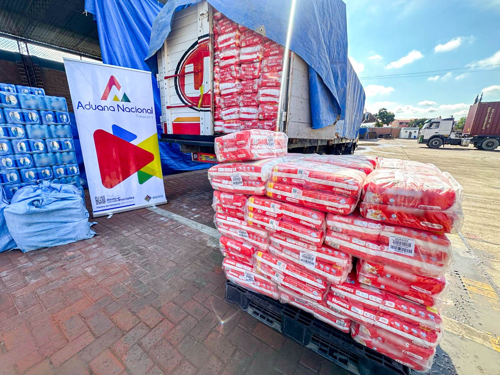 Aduana comisa 41 toneladas de mercancía de contrabando en Cochabamba