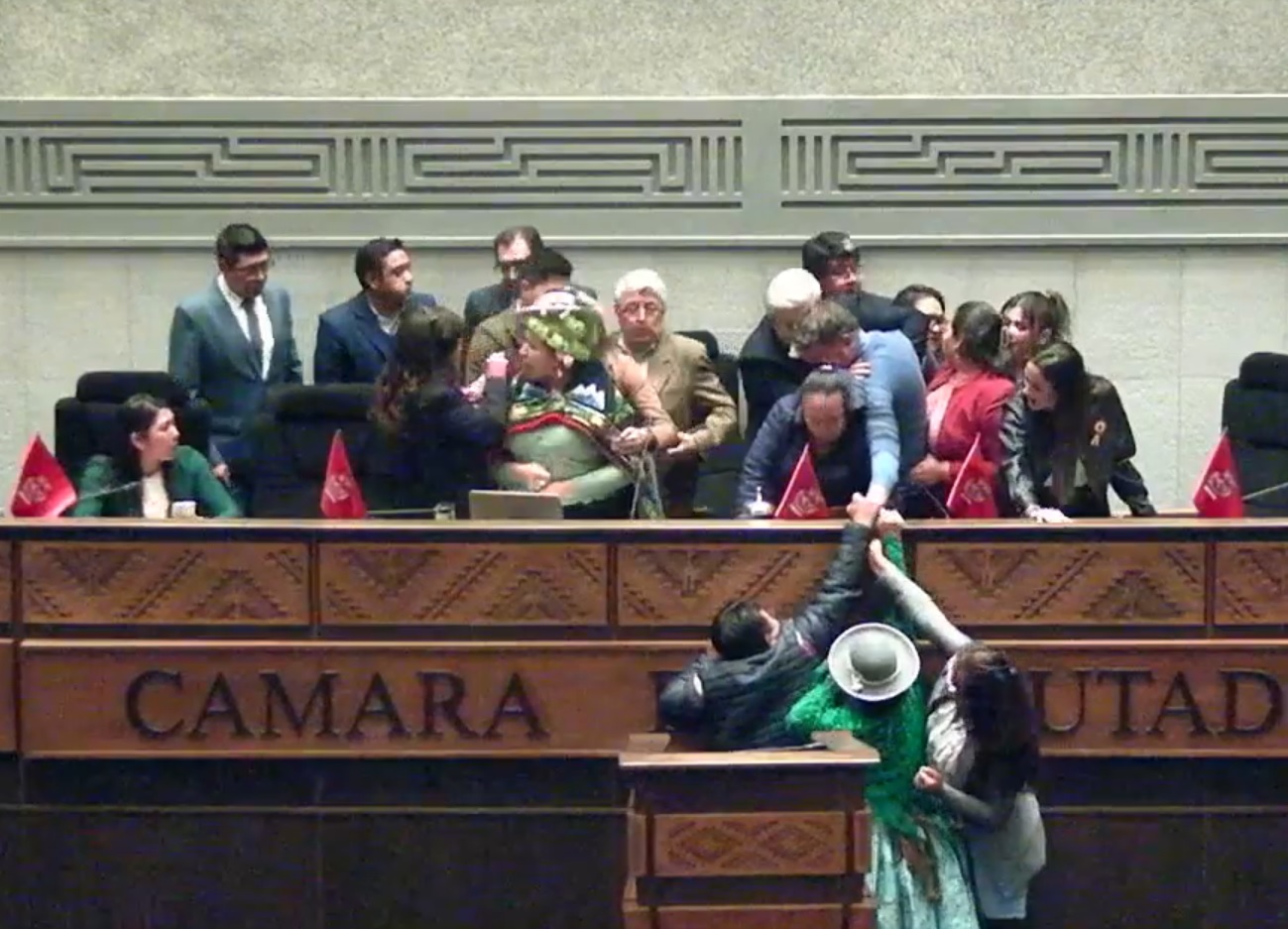 Arce lamenta agresión a diputada Challco y dice que el pueblo juzgará en su momento a legisladores que boicotean créditos para obras 