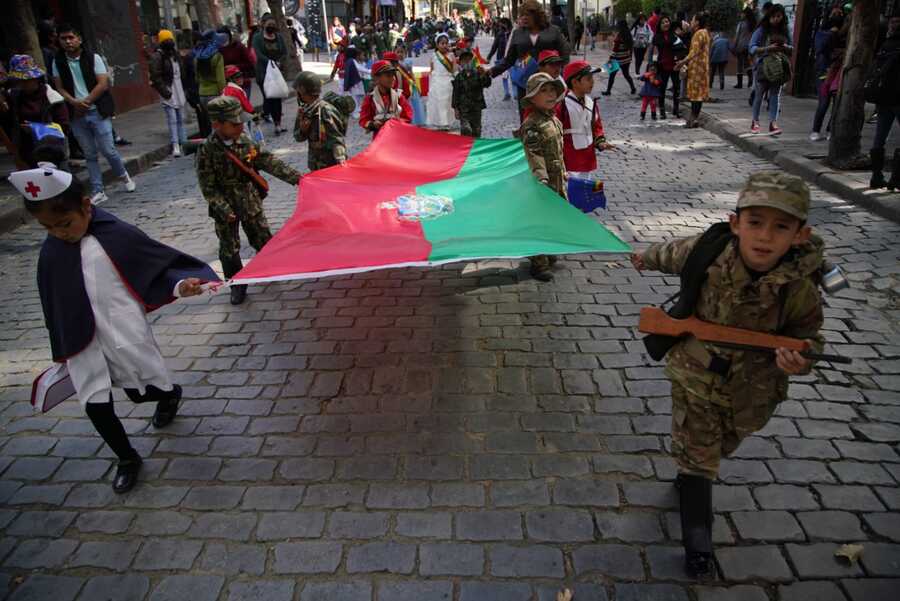 Gesta Libertaria de La Paz: Desfile escolar del macrodistrito Centro partirá de la plaza Wenceslao Monroy