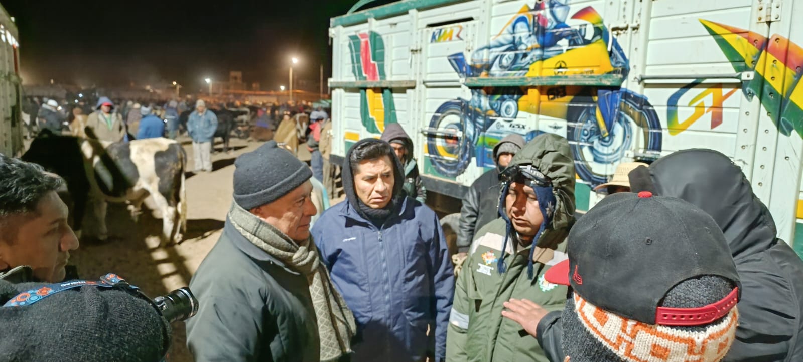 Controlan comercialización de cabezas de ganado en El Alto para evitar contrabando hacia Perú