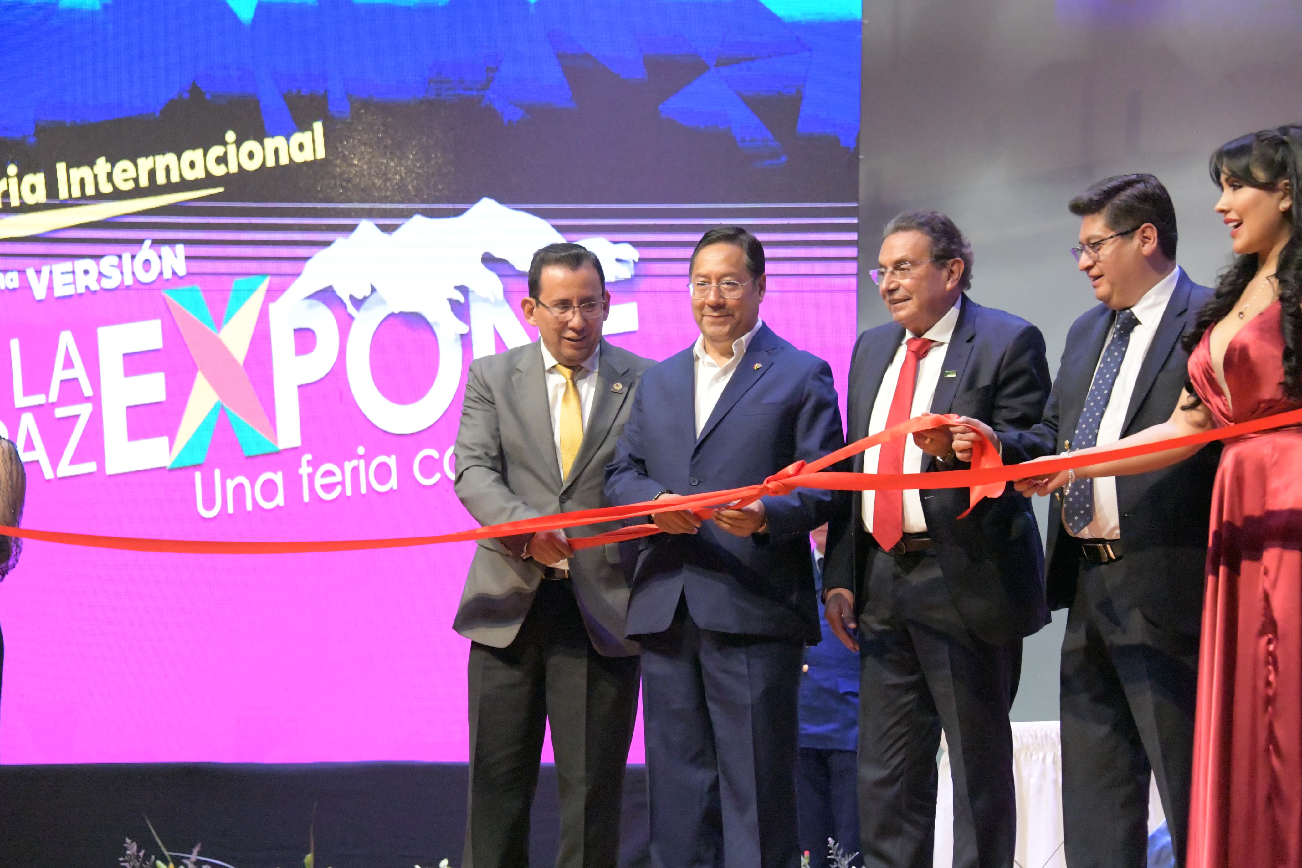 Arce destaca cifras de crecimiento de La Paz y apunta a que retome la “vanguardia económica”